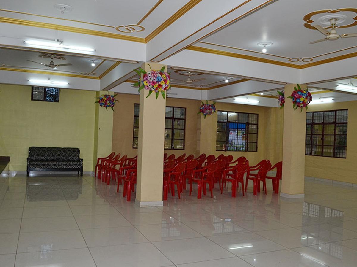 Oyo 37525 Hotel Mall Palace Pithoragarh Bagian luar foto