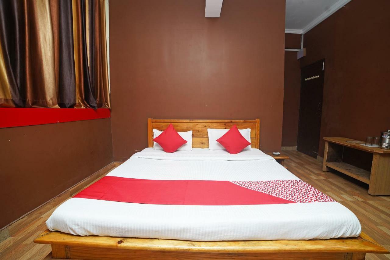 Oyo 37525 Hotel Mall Palace Pithoragarh Bagian luar foto